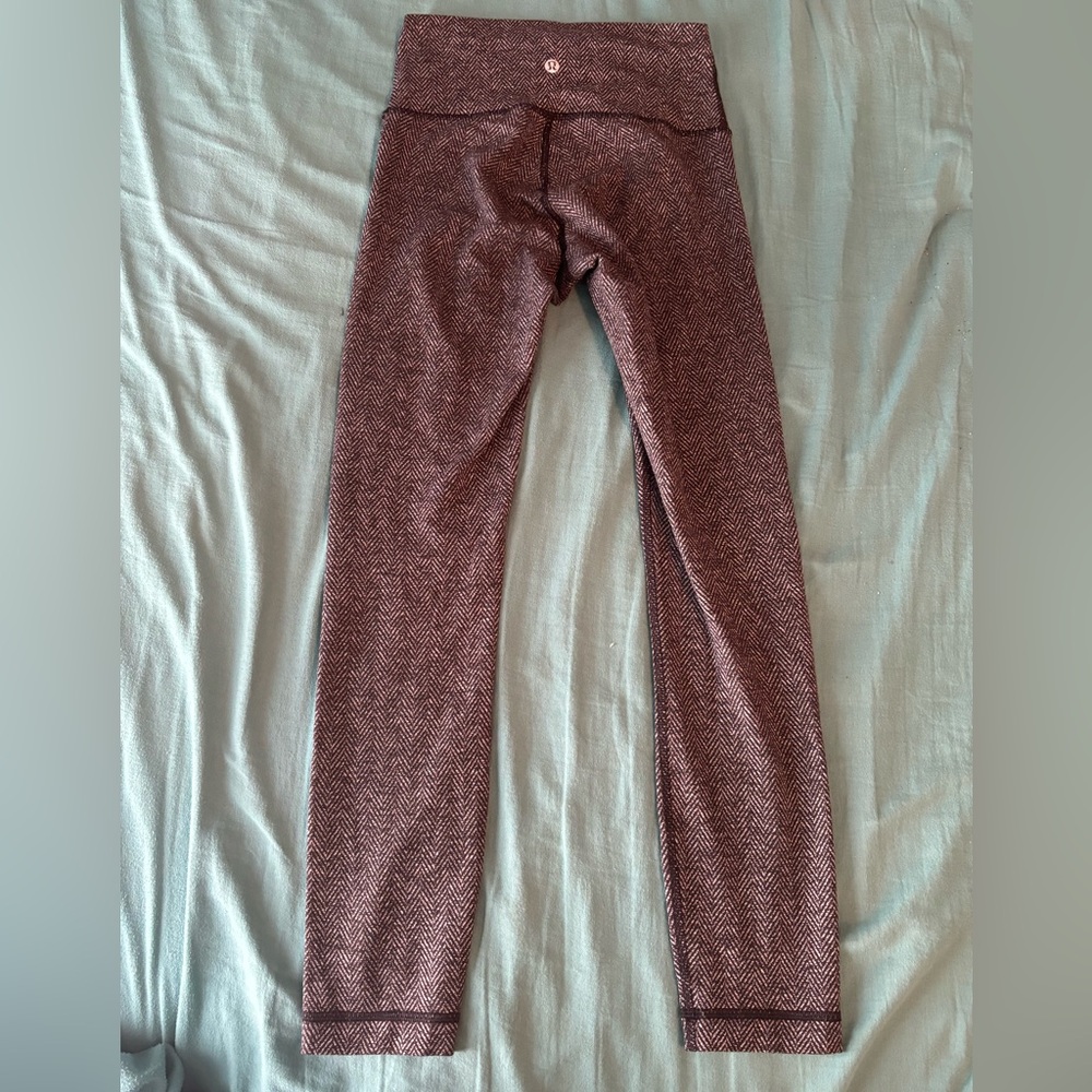 Perfect Condition Size 2 Lululemon Leggings (FULL LENGTH)